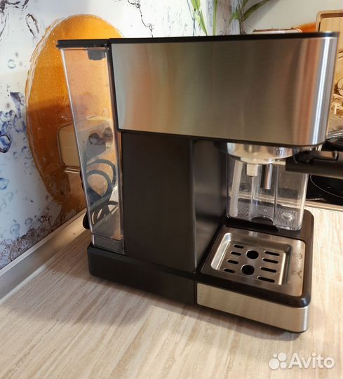 Кофеварка рожковая polaris