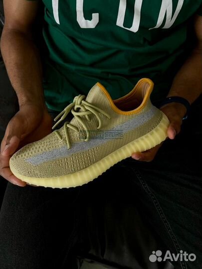 Кроссовки унисекс Adidas Yeezy Boost 350 зеленые
