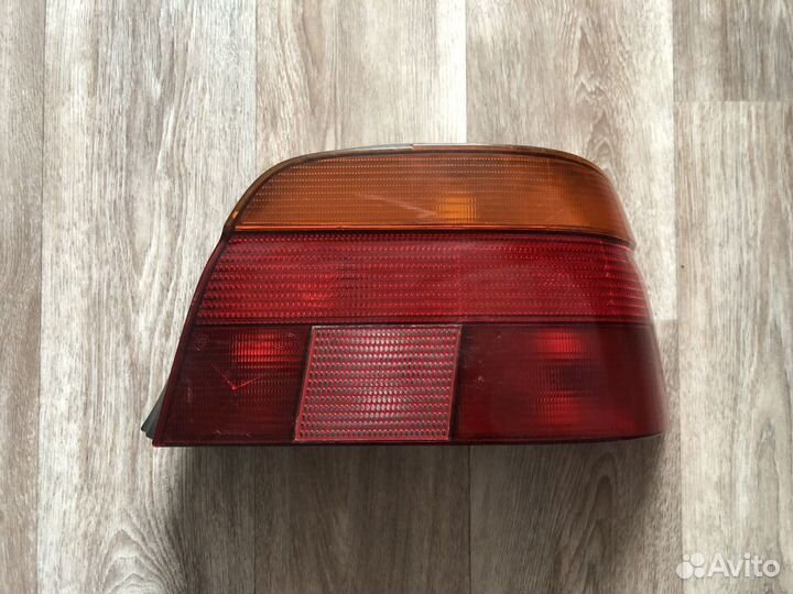 Продаю задние фонари на BMW E39