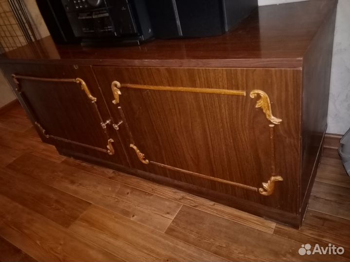 Тумба под Тв