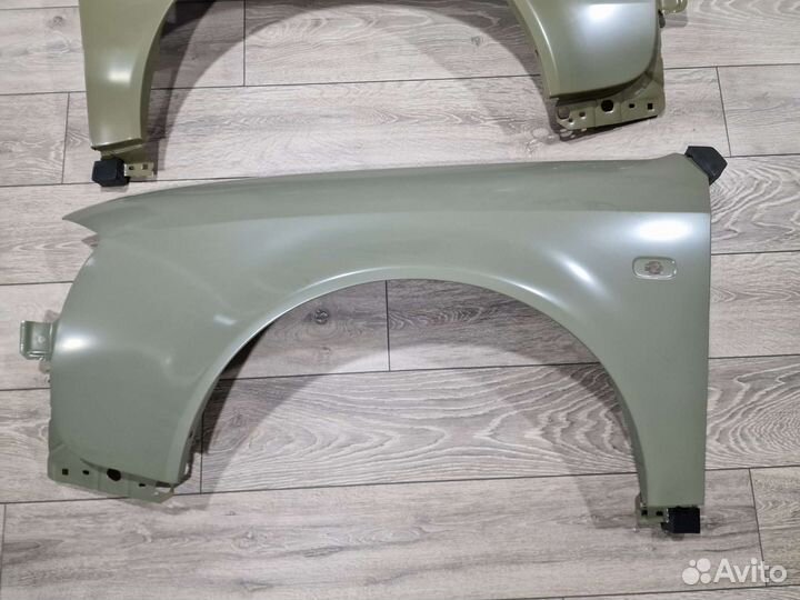 Передние крылья (Новые) на Audi A6 C5 Правое/Левое