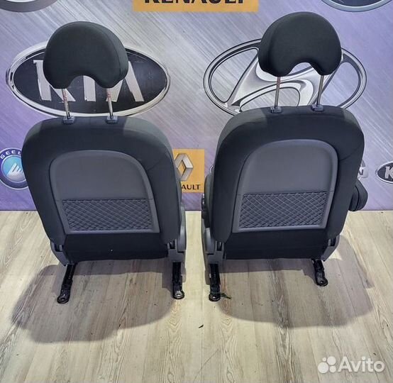 Сиденье кресло переднее Kia RIO 2 Лев, Прав