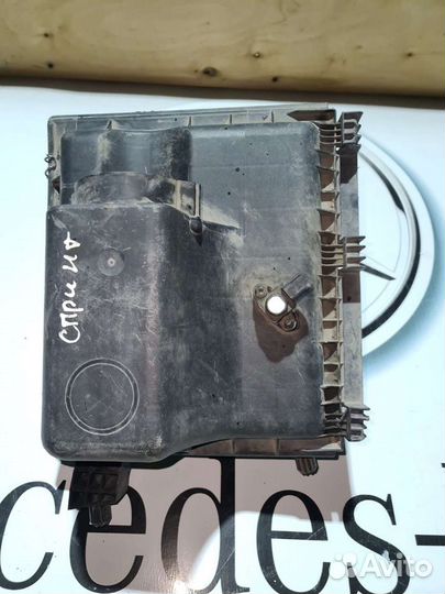 Корпус воздушного фильтра Mercedes Sprinter