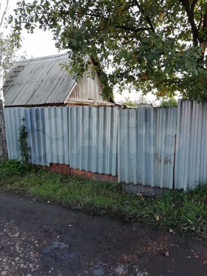 Дом 28 м² на участке 6,3 сот.