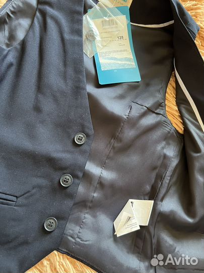 Жилетка школьная acoola 128 для мальчика новая