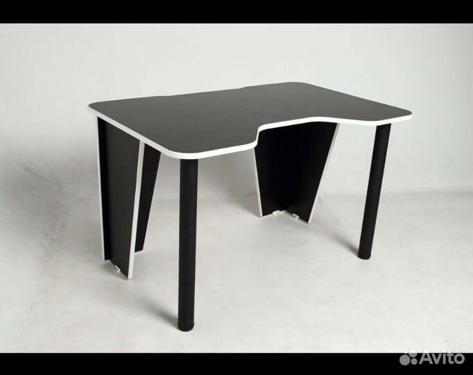 Компьютерные столы (новые)