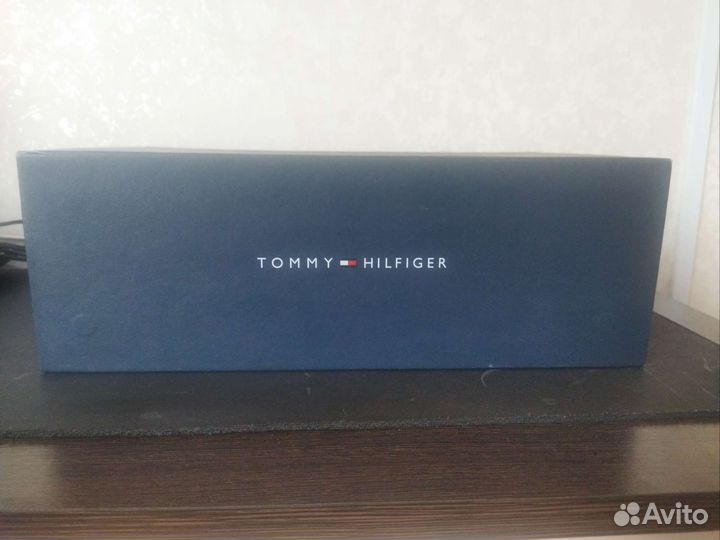 Коробка Tommy Hilfiger