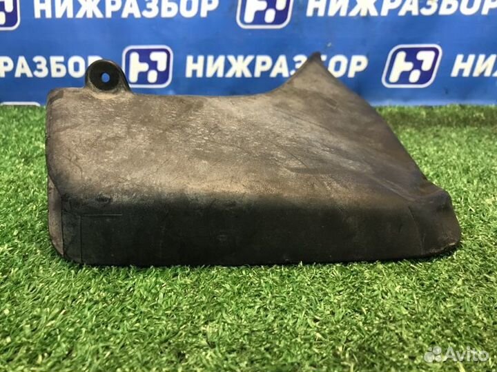 Брызговик задний правый Peugeot 3008 P84 1.6T