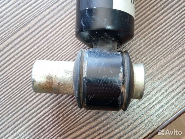 Амортизатор задний Renault Laguna