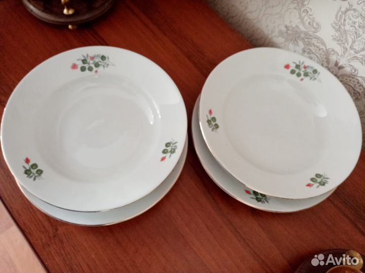 Набор тарелок, Болгария, 60-е годы, фаянс