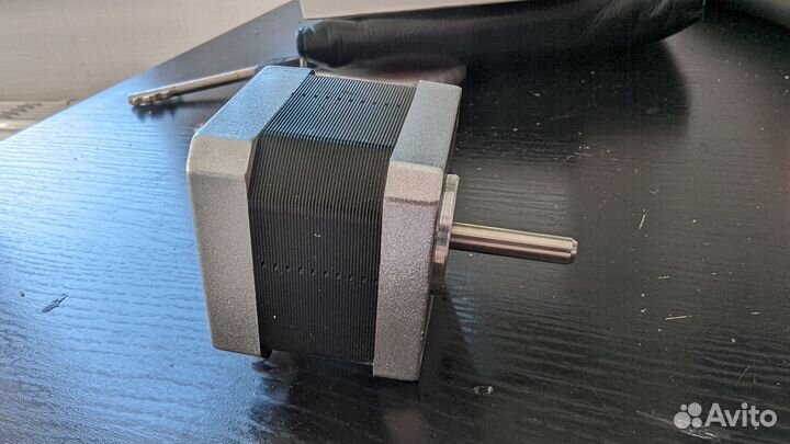 Шаговый мотор Nema 17