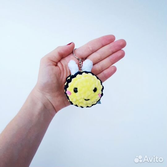 Брелок пчёлка