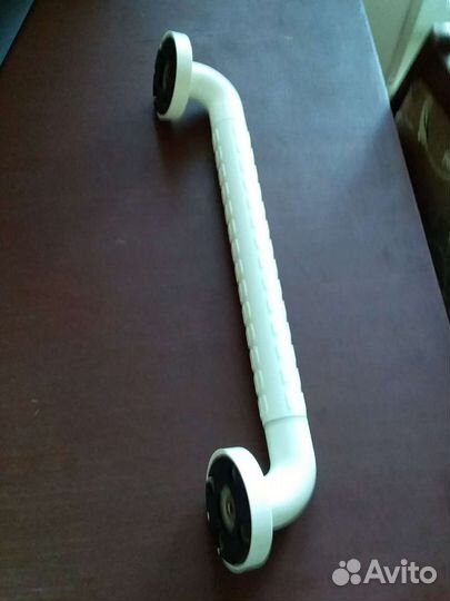 Поручень для ванной комнаты