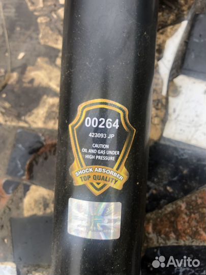 Передний правый амортизатор ford transit