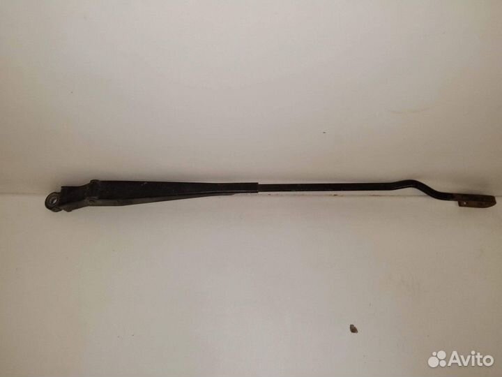Поводок стеклоочистителя Volkswagen Passat B3