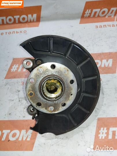 Кулак передний левый Volkswagen Golf 5 2007