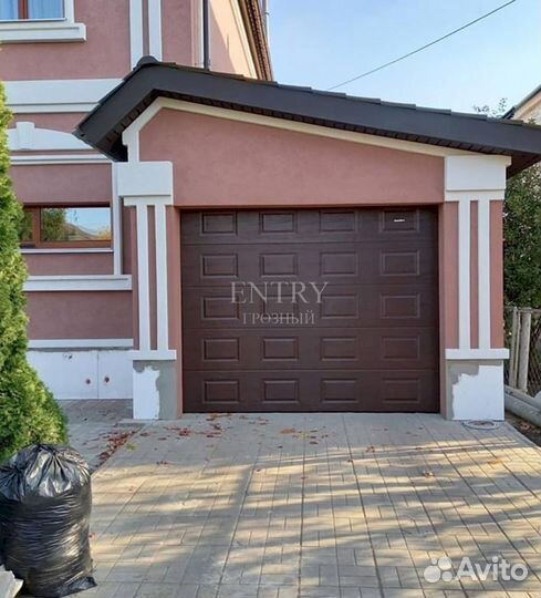 Ворота гаражные секционные