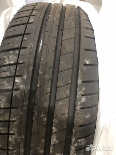 Michelin Pilot Sport 3 235/45 R18 93Y