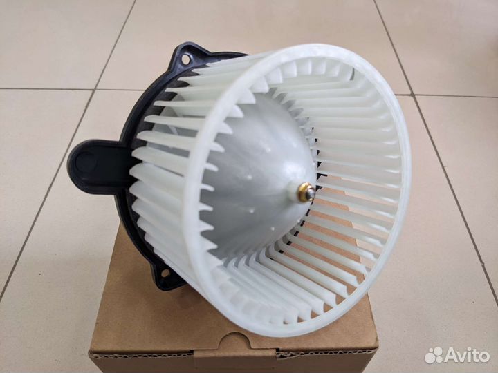 Мотор отопителя mazda BT-50 / ford ranger 06