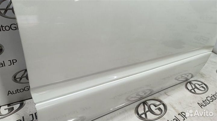 Дверь передняя правая Toyota Hilux Surf