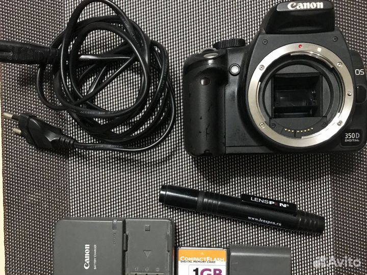 Зеркальный фотоаппарат canon 350D