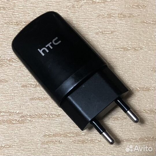 Зарядное устройство для телефона HTC