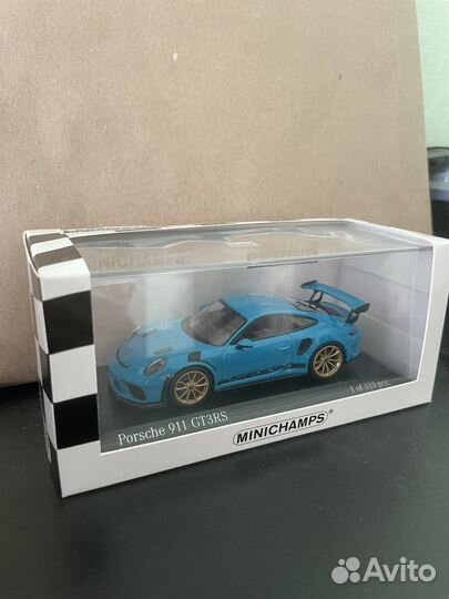 Porsche 911 991 II GT3 RS minichamps 1/43