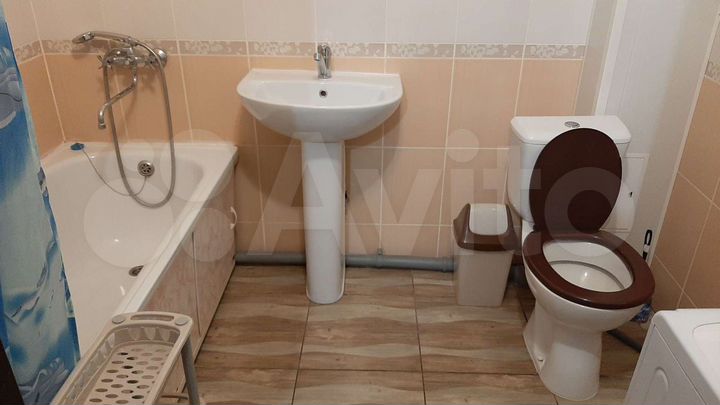 1-к. квартира, 38 м², 1/3 эт.