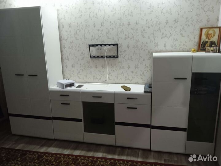 Стенка в гостиную