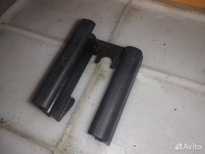 Накладка крепления сиденья Audi A6 C6 caha 2010