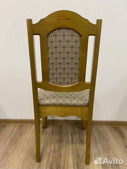 Стул из массива