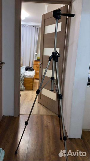 Штатив для фотоаппарата slik u8000