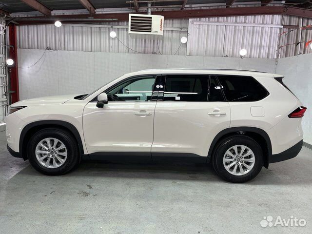 Toyota Highlander 2.4 AT, 2023, 1 км
