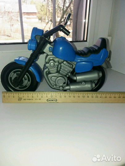 Мотоцикл и машина