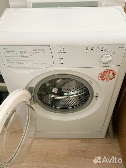 Продам стиральную машину indesit wiun 100