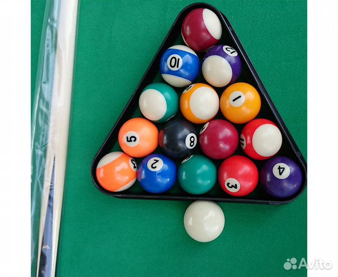 Бильярдный стол
