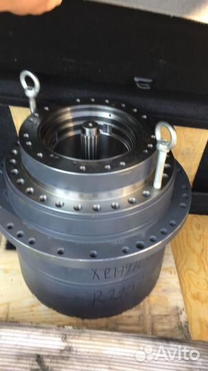 Редуктор хода Hyundai R210 без г/м