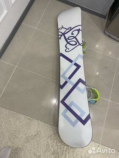 Сноуборд с креплениями 146 см