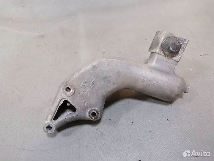 Кронштейн двигателя правый Peugeot 206 1.4 1998-12