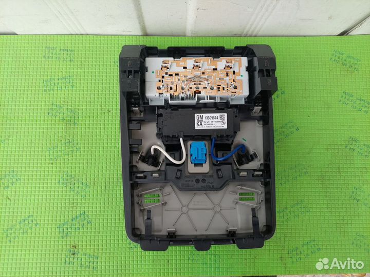 Плафон салона Opel Insignia