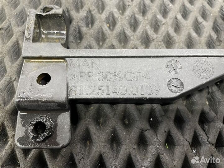 81251400139 Кронштейн фары левый Man TGS, Man TGX