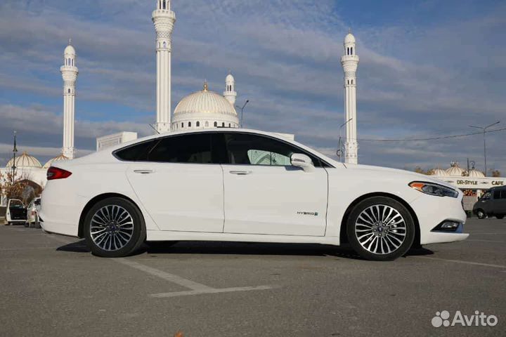 Ford Fusion (North America) 2.0 CVT, 2017, 81 000 км
