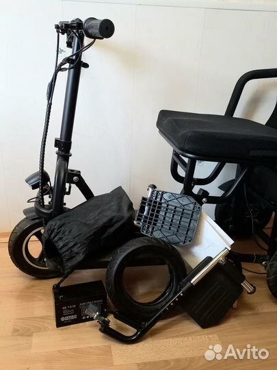 Трехколесный электроскутер Sputnik Pro 700 W
