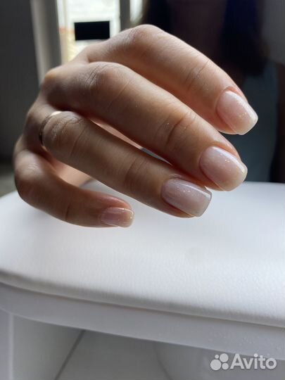 Маникюр и педикюр