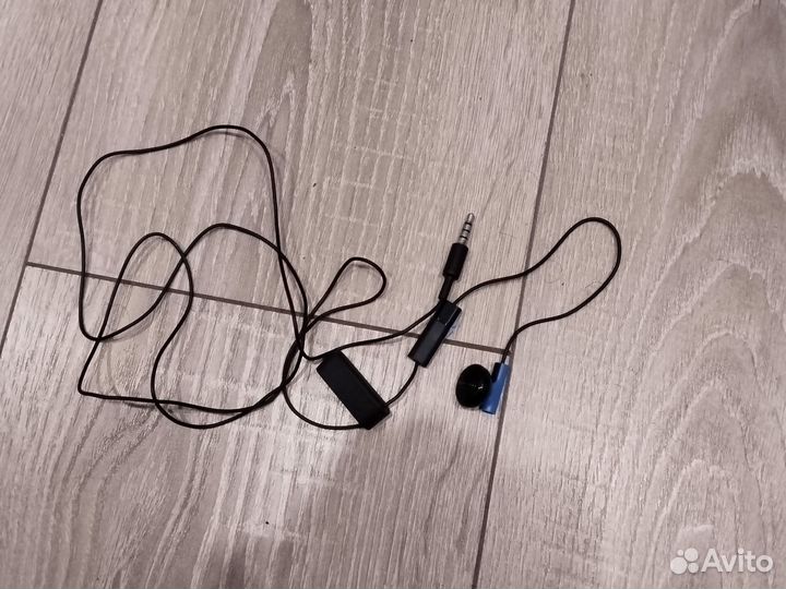 Наушник с микрофоном для PS4