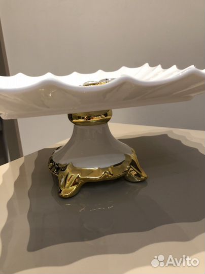 Ваза на ножке