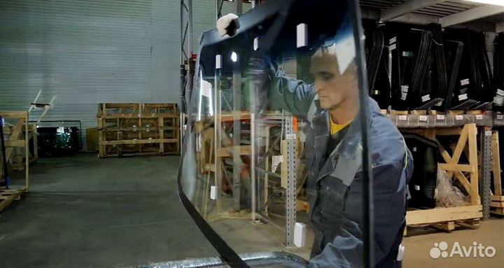 Лобовое ветровое стекло