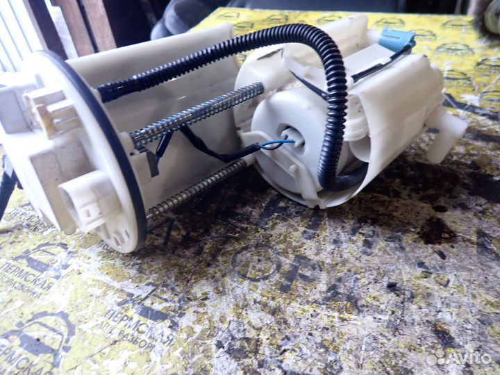 Насос топливный электрический для Toyota RAV 4 15г