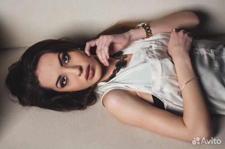 Прически и макияж