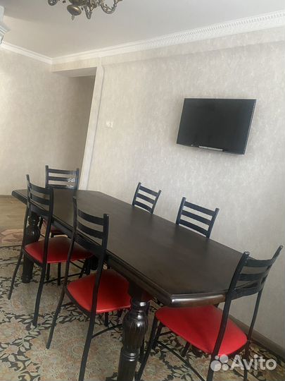 Кухонный стол